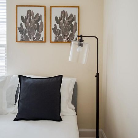 3-Bedroom Gem Apt With In-Unit Laundry - Lawndale 1 & 2 Rep Чикаго Экстерьер фото