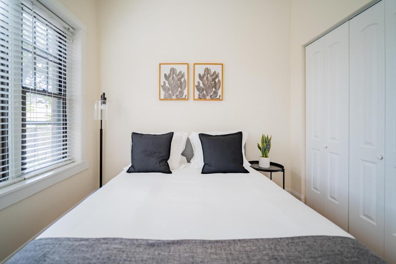 3-Bedroom Gem Apt With In-Unit Laundry - Lawndale 1 & 2 Rep Чикаго Экстерьер фото