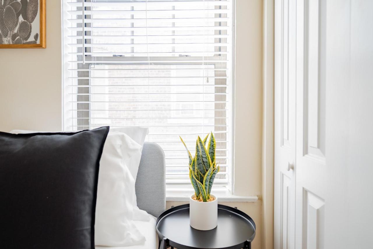 3-Bedroom Gem Apt With In-Unit Laundry - Lawndale 1 & 2 Rep Чикаго Экстерьер фото