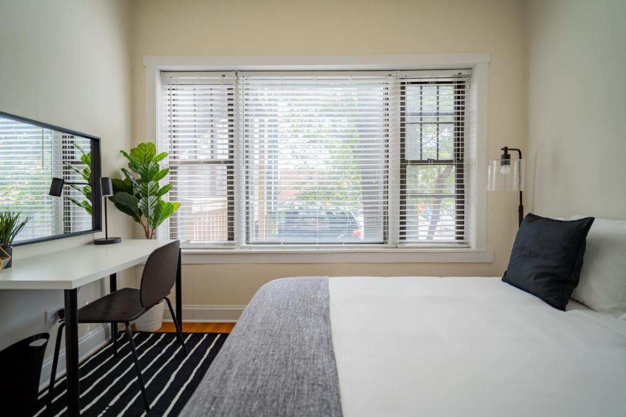 3-Bedroom Gem Apt With In-Unit Laundry - Lawndale 1 & 2 Rep Чикаго Экстерьер фото