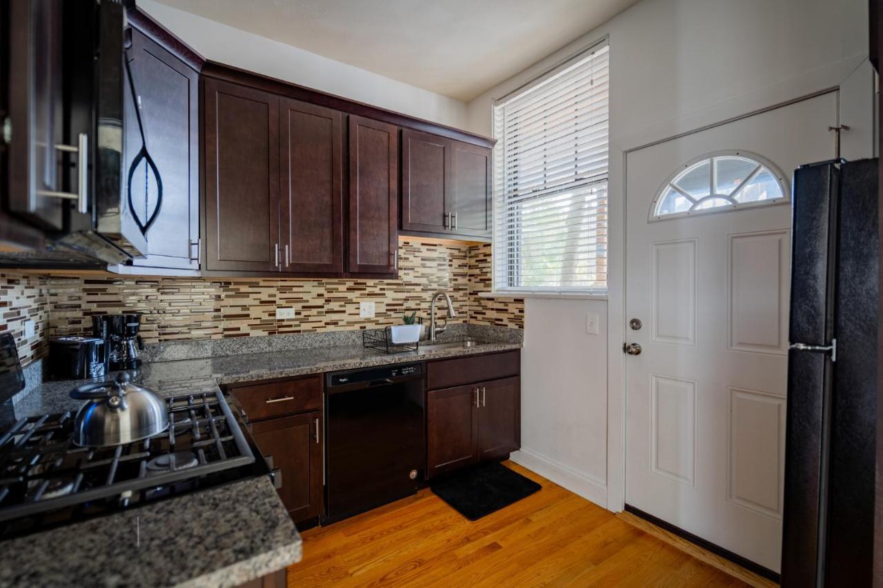 3-Bedroom Gem Apt With In-Unit Laundry - Lawndale 1 & 2 Rep Чикаго Экстерьер фото