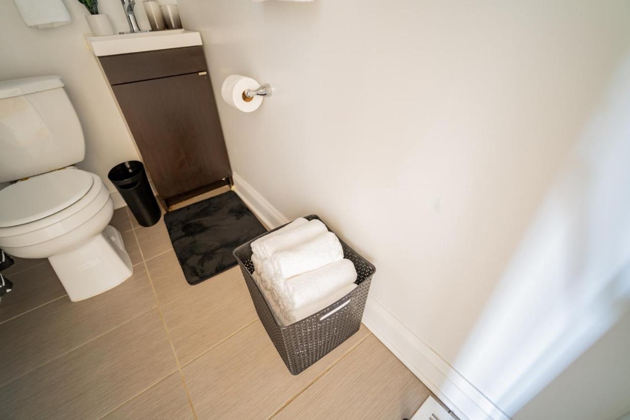 3-Bedroom Gem Apt With In-Unit Laundry - Lawndale 1 & 2 Rep Чикаго Экстерьер фото